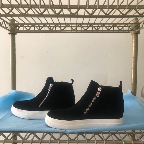 Steve Madden High Top Sneakers - Picture 2 of 3